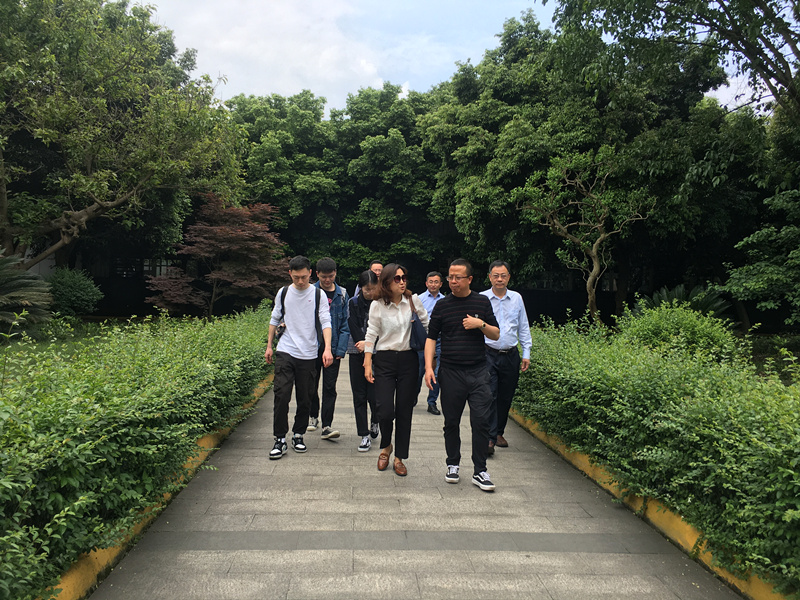 四川省社会科学院到我公司调研“十四五”残疾人包管和生长妄想事情_副本